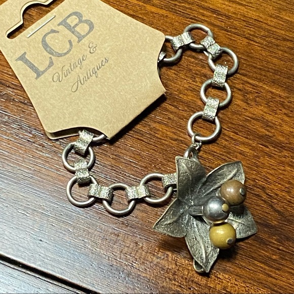 Vintage Hammered Metal Large Flower Statement Bracelet - Picture 5 of 5